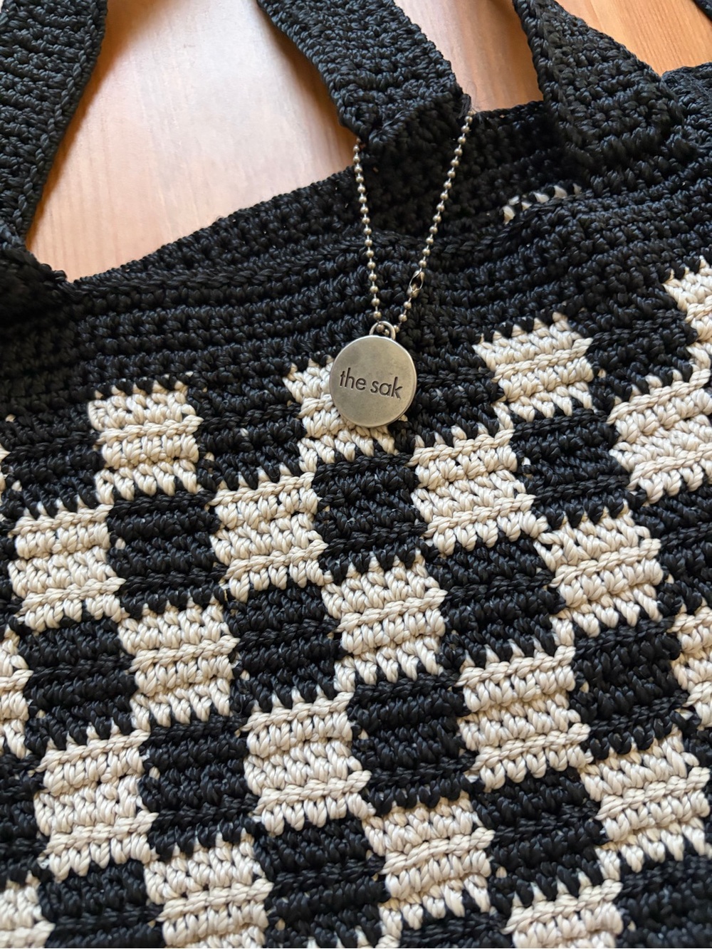 The Sak Lanie Market Tote Bag Black & Cream Crochet Checkered Checkerboard - Picture 4 of 6